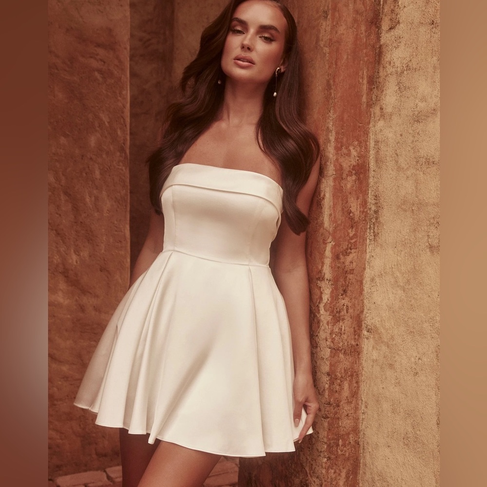 Eileen Meshki White Wedding Celebrations Dress